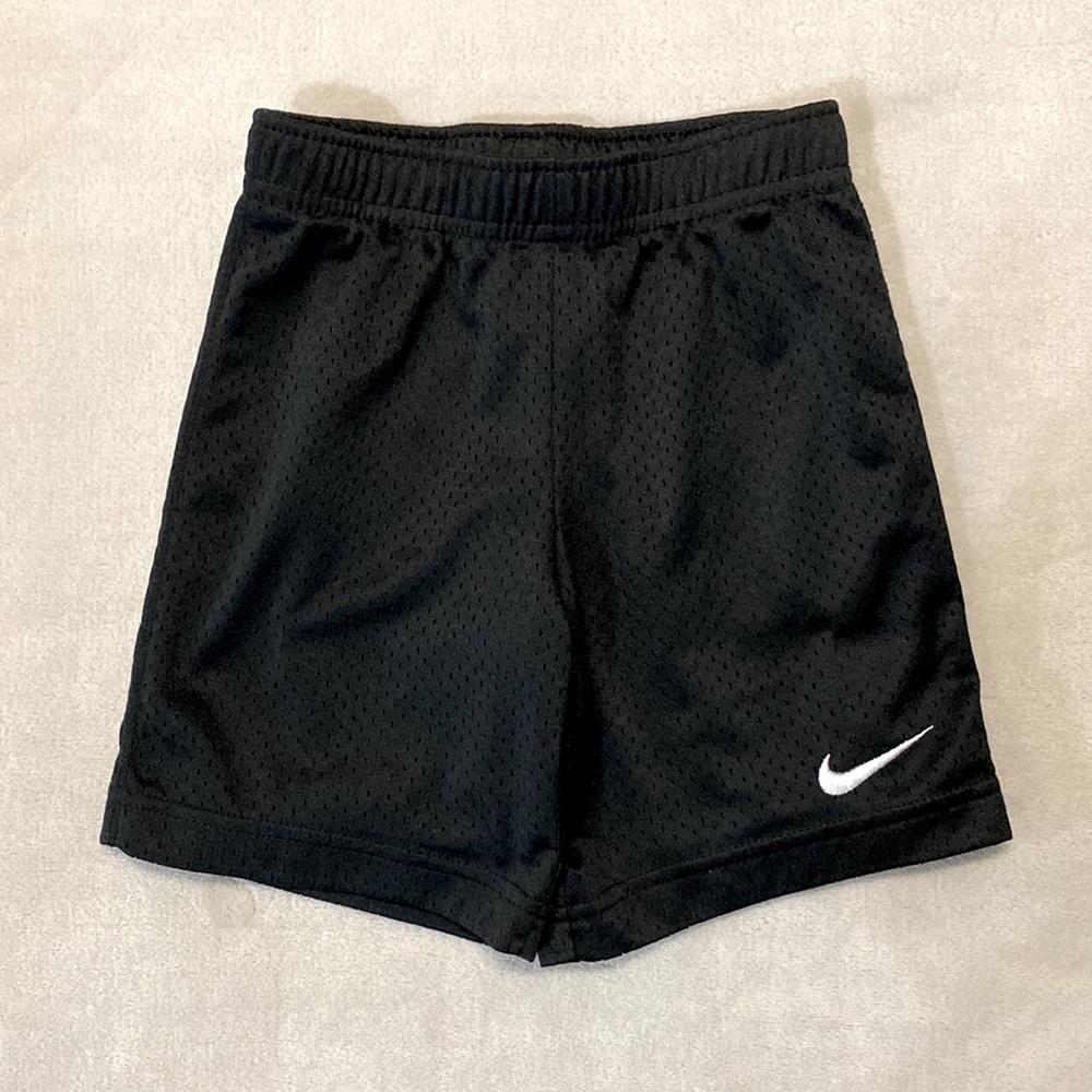 Nike Boys Basketball Shorts | Black Size Small or 4 / 5